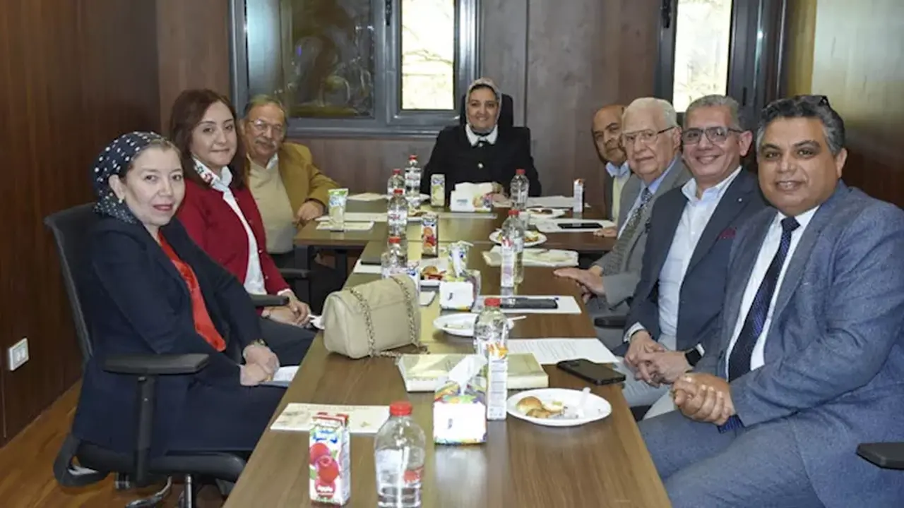 تأهيل الطلاب وانتداب فنيين.. قرارات جديدة لمركز النانو تكنولوجي جامعة عين شمس